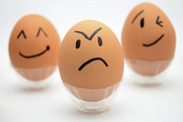 Eggs with different faces painted on